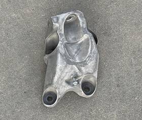 20841853 Gm 13-15 Cadillac Ats Cts 2.0l 2.5l Rwd Left Lh Engine Motor Mount Bracket Brace