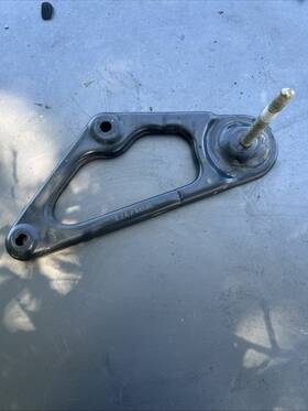 Gm 22671095 Rh Oem Front Right Engine Cradle Reinforcement Chevy Malibu 04-12