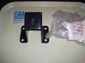 96051600 Gm Nos Engine Mount 1986 Chevrolet Sprint