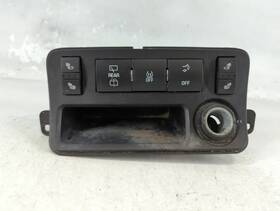 25820333 Gmc 2012 Acadia Center Console Switch Panel Bezel Power Outlet Q8o0r