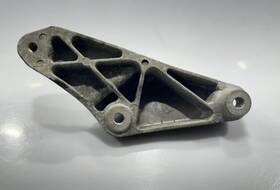 25840457 Gmc 2009-2017 Acadia 3.6ltr Engine/transmission Strut Bracket P/n Oem