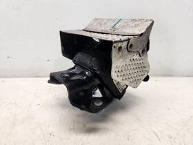 343.gm9x10 Gmc Truck 2010 Sierra 1500 5.3l / At Passenger Right Engine Mount