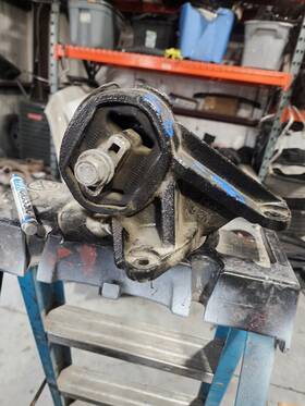 68089042ab Gttc Performance New Front Right Engine Mount For 13-18 Ram 1500/19-22 1500 Classic 3.6l Rwd