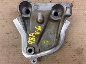 11910-p8c-a00 Honda Acura V6 Right Engine Motor Mounting Bracket Inch P8c Timing Side Oem