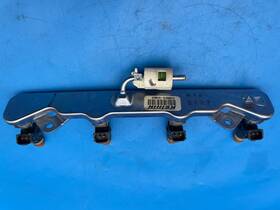 R1ba013-513647 Honda 2012-2015 Civic At 1.8l Fuel Injection Rail With Injectors