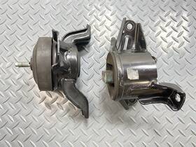 218102w200 Hyundai 13 - 19 Oem Santa Fe Front Left And Right Engine Motor Mount Support