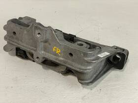 11210-5da0a Infiniti 2017 - 2019 Qx30 Right Side Engine Motor Mount Support Bracket # 88124