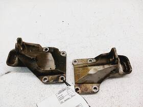 11232-eg001 Infiniti 06-08 M35 Engine Side Mount Bracket Pair Rwd Oem