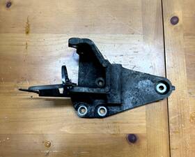 117101la0a Infiniti 2011-2020 Qx56 Qx80 Front Engine Motor Support Mount Bracket Oem