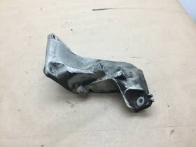 127b Infiniti Fx35 3.5l Left Driver Engine Mount Bracket Support 2003 - 2008 A