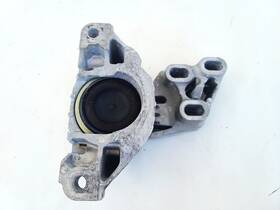 A2462400617 Infiniti 17-19 Qx30 Mercedes Transmission Left Side Mount Support Bracket Oem