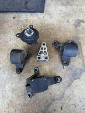 90650-60a Innovative Mounts 02-06 Acura Rsx Type S Base Dc5 Engine Motor Mount Kit Black Insert