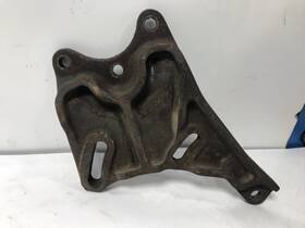 446941k1 International 392 Engine Bracket - Used P/n