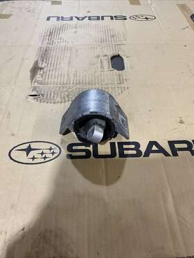 Fw93-6068-aa Jaguar F-type X152 16-19 Gearbox Mounting Transmission