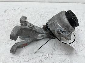 Hk836037cb Jaguar 2019 F-pace 2.0l Right Side Engine Motor Mount With Bracket Oem