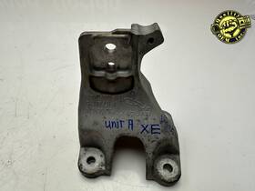 Hx736061ab Jaguar 2018-2023 Xe Xf 2.0 Awd - Left Engine Mount Support Bracket Oem 62k