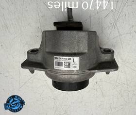 M8a26a003cb Jaguar / Land Rover 2021-2026 Velar F-pace 2.0 Left Engine Mount Bracket Oem 14kmi