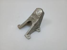 Rf96jv-5081-ab Jaguar Rf96jv5081ab 97-06 Oem X100 Xk8 Left Engine Motor Mount Bracket Support