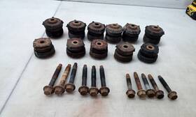 598.am8504 Jeep Tj Wrangler Oem Body Mount Bushings And Sleeves 1997-2004 2005 2006 147565