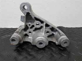 68363284ab Jeep 14-20 Cherokee 2.4l Automatic Transmission Mount Bracket Oem