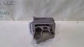 68439614aa Jeep Renegade 2019 - 2023 Rear Engine Mount Bracket Oem