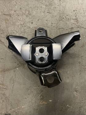 21830-s8300 Kia 2024 Telluride 3.8l Fwd Engine Motor Mount Oem