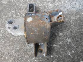 343.ki1a09 Kia Transmission Mount 2007 08 09 10 11 Rio Automatic Trans