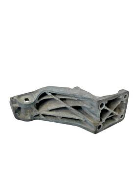 Kku500670 Land Rover 06-09 Range Hse Passenger Right Engine Motor Mount Bracket Oem