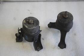 343.le1h02 Lexus 2002 2003 Es300 Motor Engine Mounts Pair