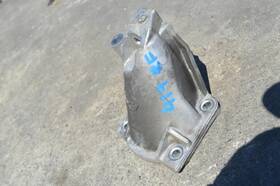 343.le1n02 Lexus 2000 2001 2002 2003 2004 2005 Gs300 Motor Engine Bracket Right Front
