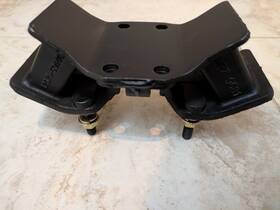 12371-50140 Lexus / Toyota 2001-2003 Genuine Oem Engine Mount