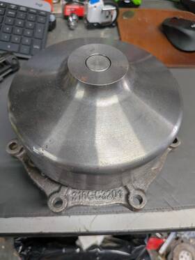 316gc3201 Mack E7 Water Pump Part # New Old Stock