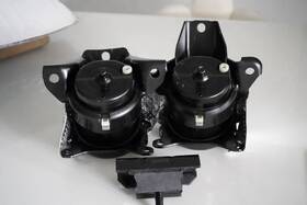 M-5583-5582-2638 Mardarth Set Of 3 Front Left And Right Engine Motor Mount Trans Compatible With