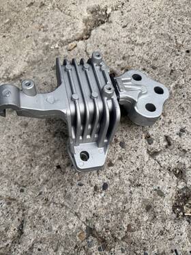Marmon Ride Control Tost260409379833 1 Front Left Engine Mount For 2014-2019 Jeep Cherokee 3.2l