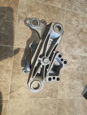 Cecf-cam4354 Mazda 2007-2015 Cx-9 Engine Mount Oem