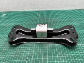 2122402902 Mercedes-benz 13-15 W212 E400 Hybrid Rear Engine Mount Bracket Oem