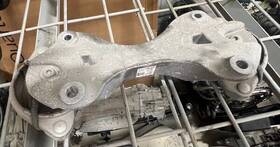 213-240-03-00 Mercedes-benz Genuine Trans Mount 2015-2023 Fitment