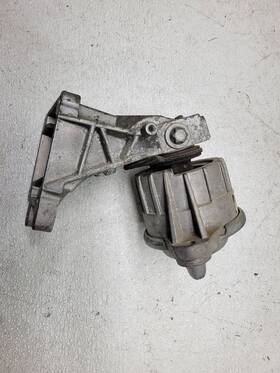 2182400517 Mercedes-benz 2012 2013 2014 2015 2016 2017 2018 Cls550 Right Engine Motor Mount
