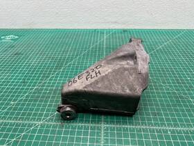 6132230404 Mercedes-benz 05-06 W211 E320 3.2l Cdi Left Side Engine Motor Mount Bracket Oem