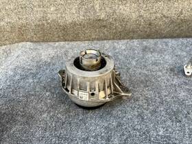 A2132400700 Mercedes-benz W213 E300 E200 E250 Left Engine Motor Mount Oem