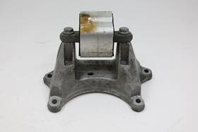 A4472420100 Mercedes-benz 2016 - 2020 Metris W447 Rear Engine Mount Bracket Support Oem