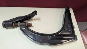 77877 Mercruiser 76839 170 3.7l Ford Front Motor And Engine Mount Bracket
