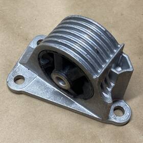 22116756405-02a Mini Cooper S R53 1.6b Engine Bearing Holder Mount Bracket