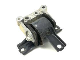 Mn184372 Mitsubishi Right Engine Mount Bracket 2.4l Fits 2008-2013 Outlander 79958