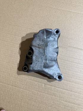 68136835ab Mopar For Jeep Cherokee 2014-2020 Engine Mount Bracket