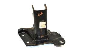 68161224ab Mopar 2013-2022 Ram 1500 Oem 3.6l Engine Right Passenger Side Mount Insulator Bracket