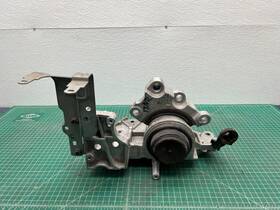 11220-5ha0a Nissan 15-20 Rogue 2.5l Left Driver Side Engine Motor Mount With Bracket Oem