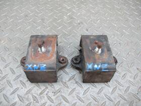 11220-n3300 Nissan 79-83 Datsun S130 280zx 2.8l Set Of 2 Engine Motor Mount Oem