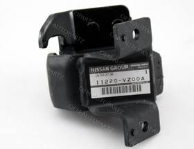 Nissan 11220-vz00a Oem Genuine Insulator-engine Mounting Front New