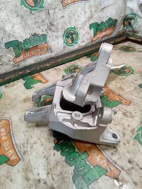 343.da1c20 Nissan Kicks 2020 Engine Mounts 3388790